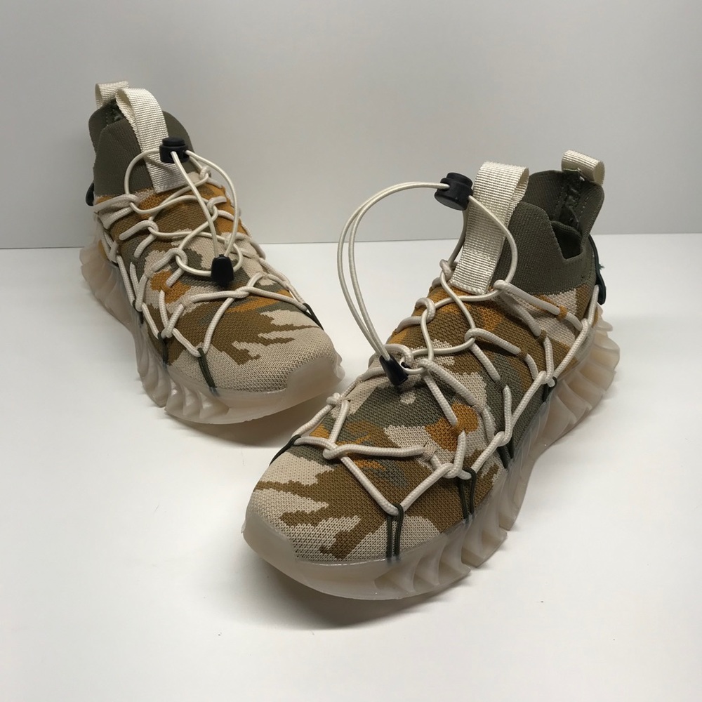VORTEX 'Woven Wizard' X9X Sneakers Size 7
